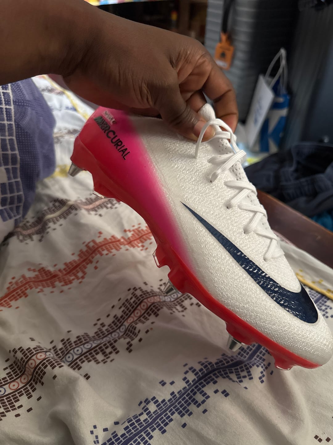 Customer photo review of Mercurial Vapor 16 FG - Fear Nothing - Blanc/Rouge