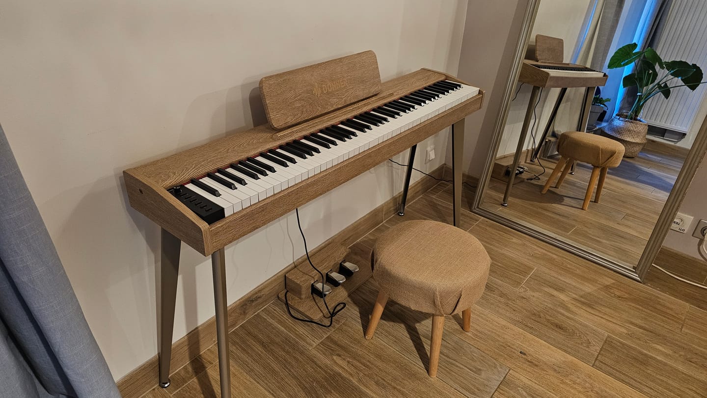 Customer photo review of Donner DDP-60 Semi-lesté Piano Numérique