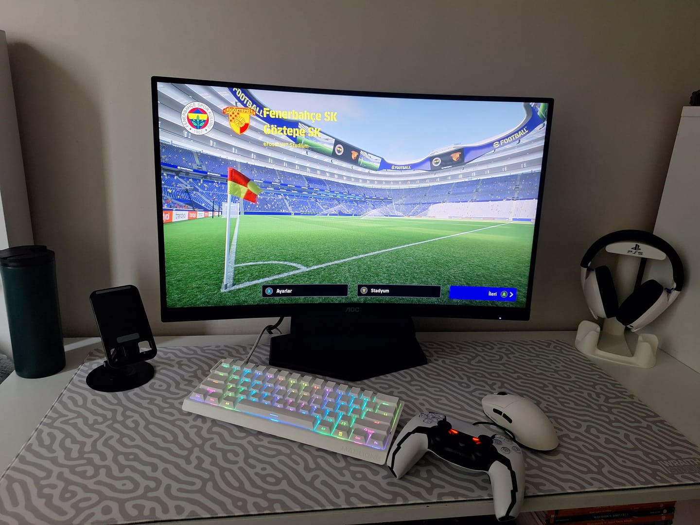 Customer photo review of Wraith Studio Jungle Maze Deskmat