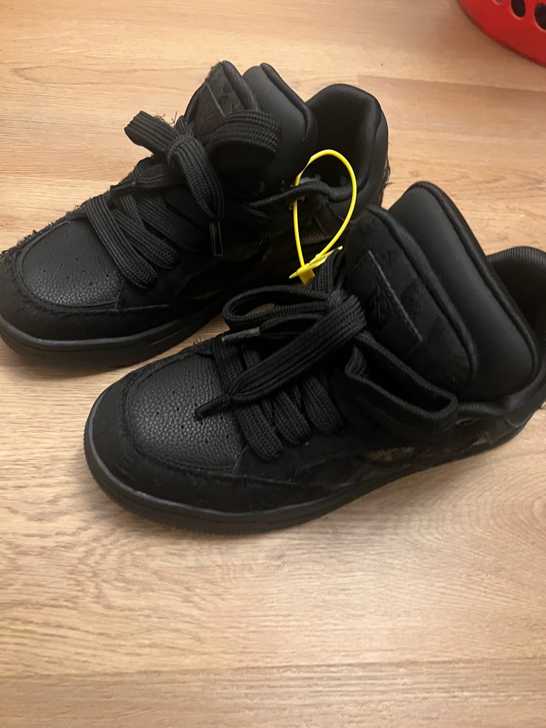 Customer photo review of Rubber Sole Black Knight Destruction Skate Shoes