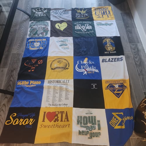 Customer photo review of Premium T Shirt Quilt