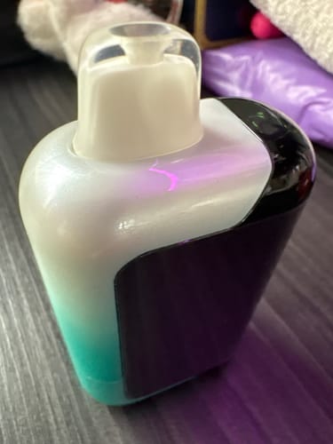 Customer photo review of SMOK Spaceman - SP40000 - 40000 Bouffées - 2% de nicotine - Puff Jetable / Vape Disposable