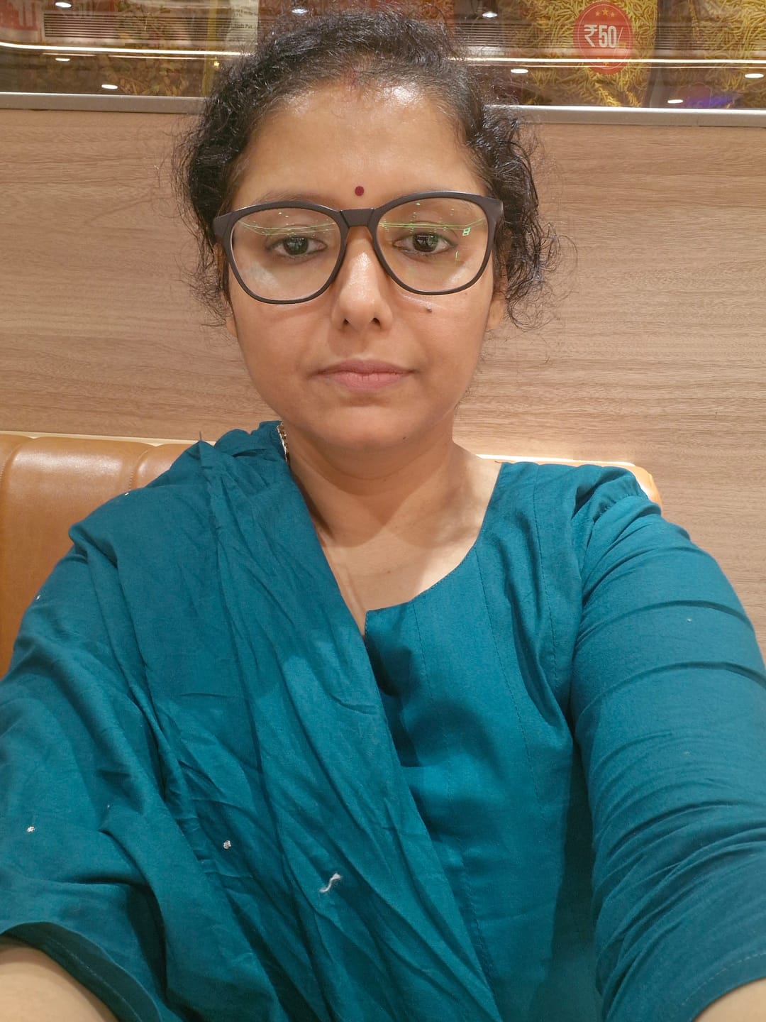 Customer photo review of nitya — kurta, pants & dupatta - xl