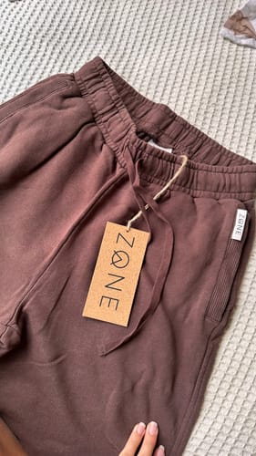Customer photo review of Women's Wide Leg Jogger