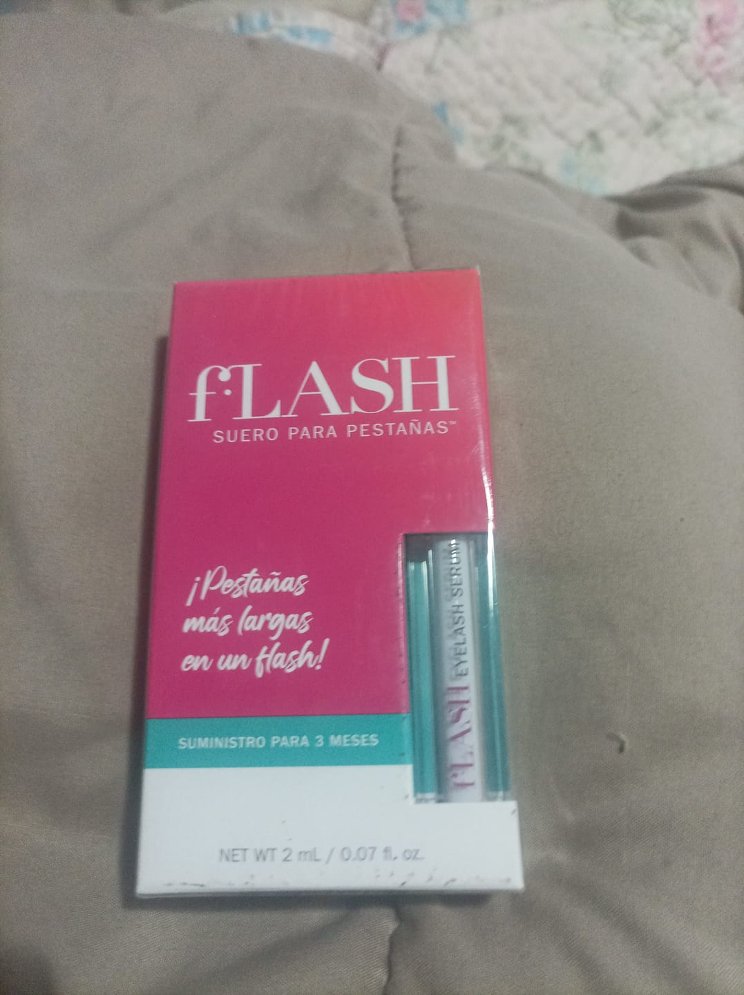 Customer photo review of Flash Serum Para Crecimiento de las Pestañas 2 ml