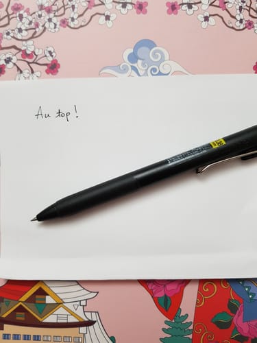 Customer photo review of Stylo Encre Gel Uni-Ball Noir