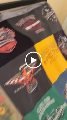 Customer video review of Classic T-Shirt Blanket