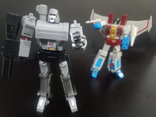 Customer photo review of JB Jinbao Pocket Size DF04 Optimum Warrior & DF05 Destroy Emperor (Deluxe Optimus Prime & Megatron) 12.5cm