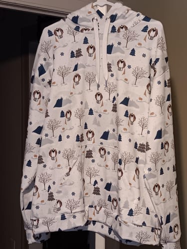Customer photo review of St Bernard Alpine Mountain Pattern Hoodie
