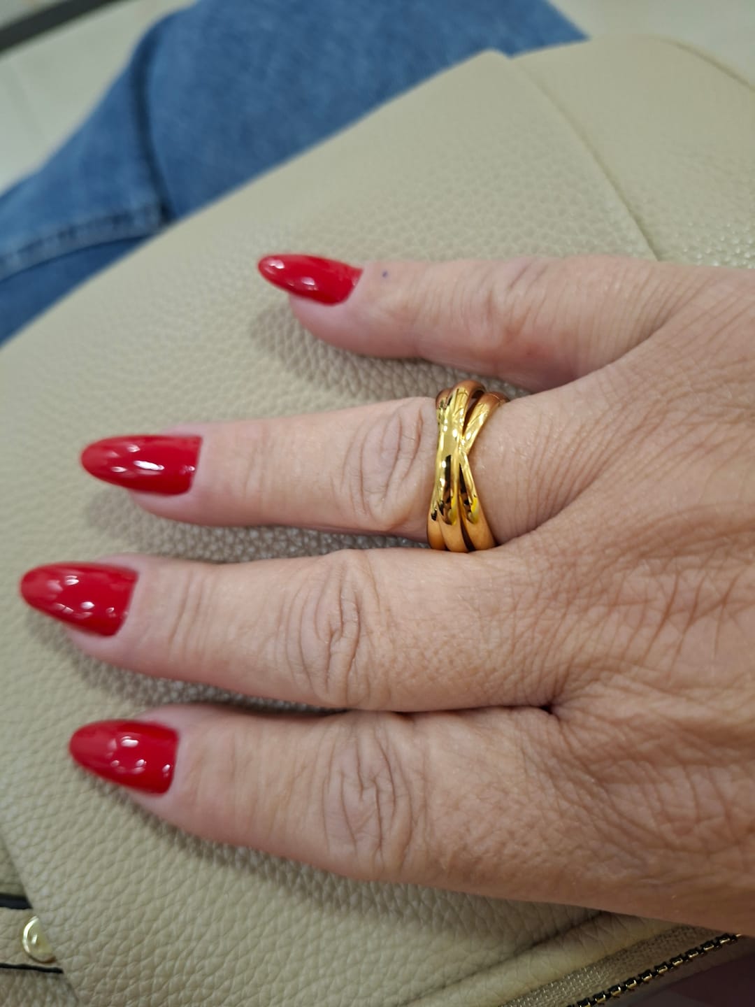 Customer photo review of Anel Trindade Banhado em Ouro 18K