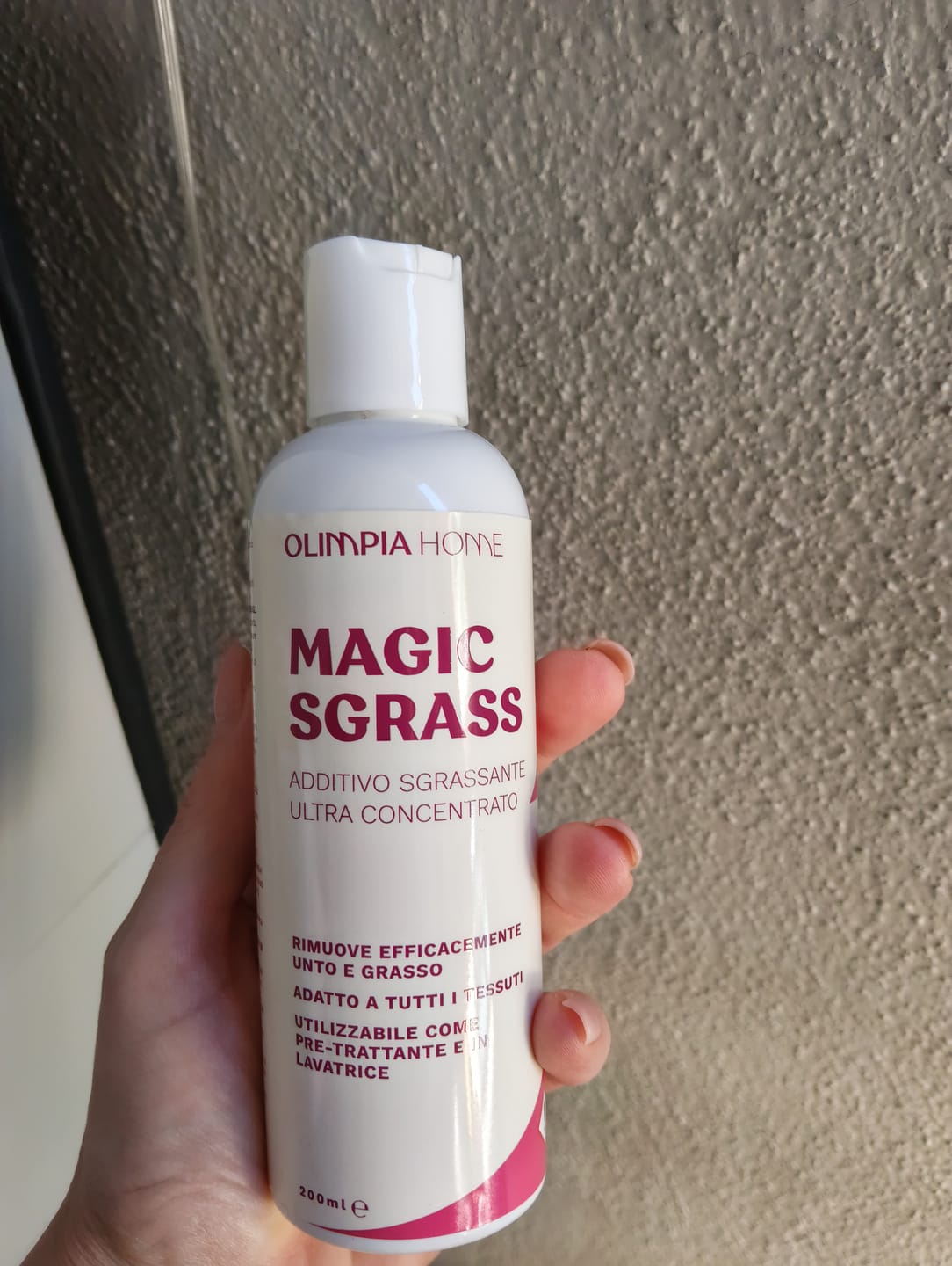 Customer photo review of Magic Shine - Additivo Igienizzante Ultra Concentrato per Bianco & Colori Brillanti Ml.400