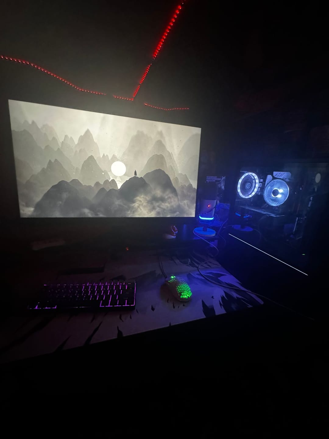 Customer photo review of Avalanche Mousepad