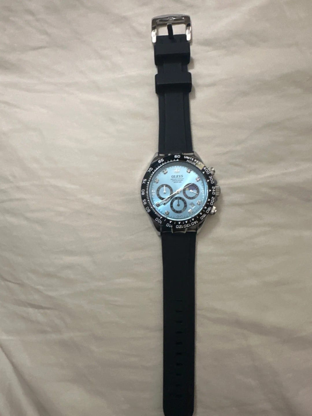 Customer photo review of Silicone Sport Chronograph Watch With Date And Luminous Dial — Black | KIMLUD