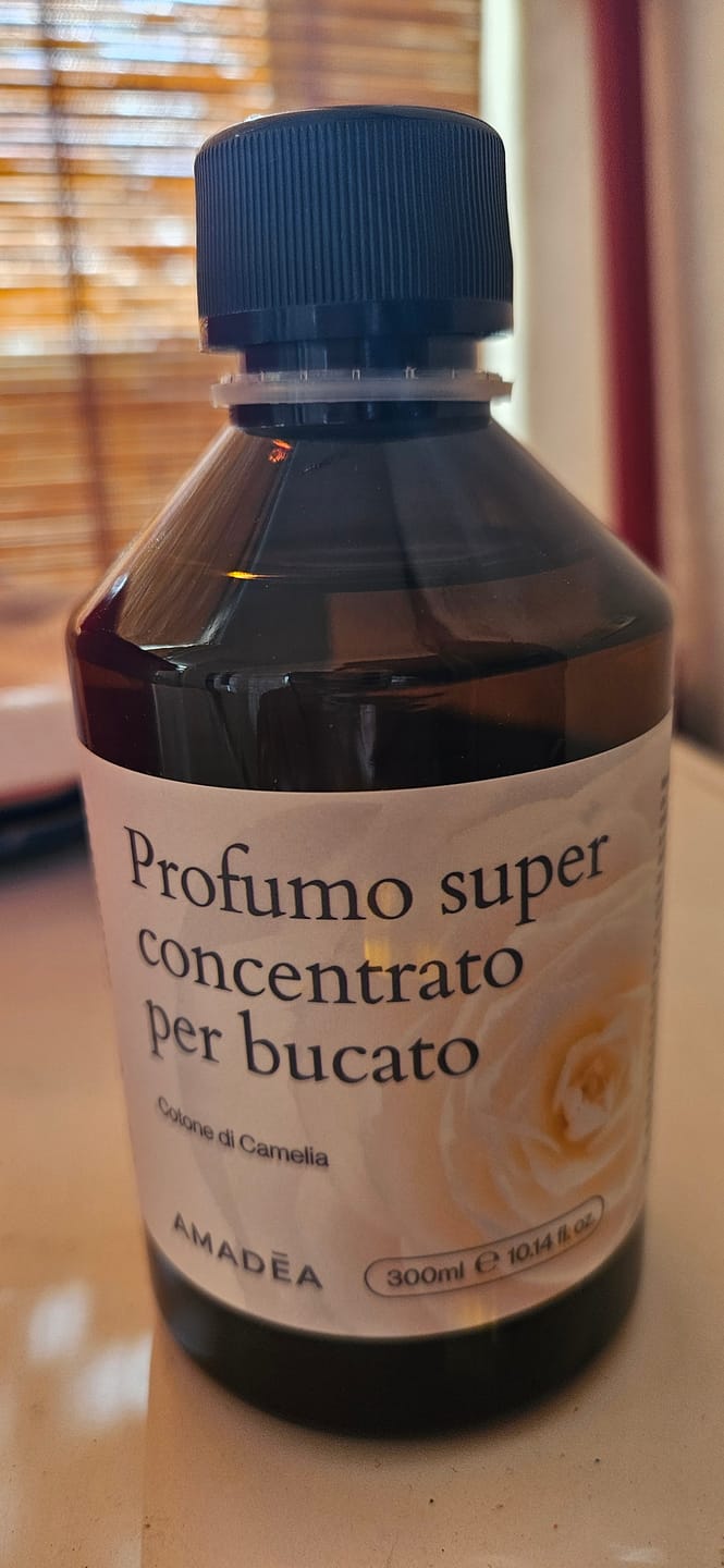Customer photo review of Profumo Super Concentrato per Bucato Cotone di Camelia