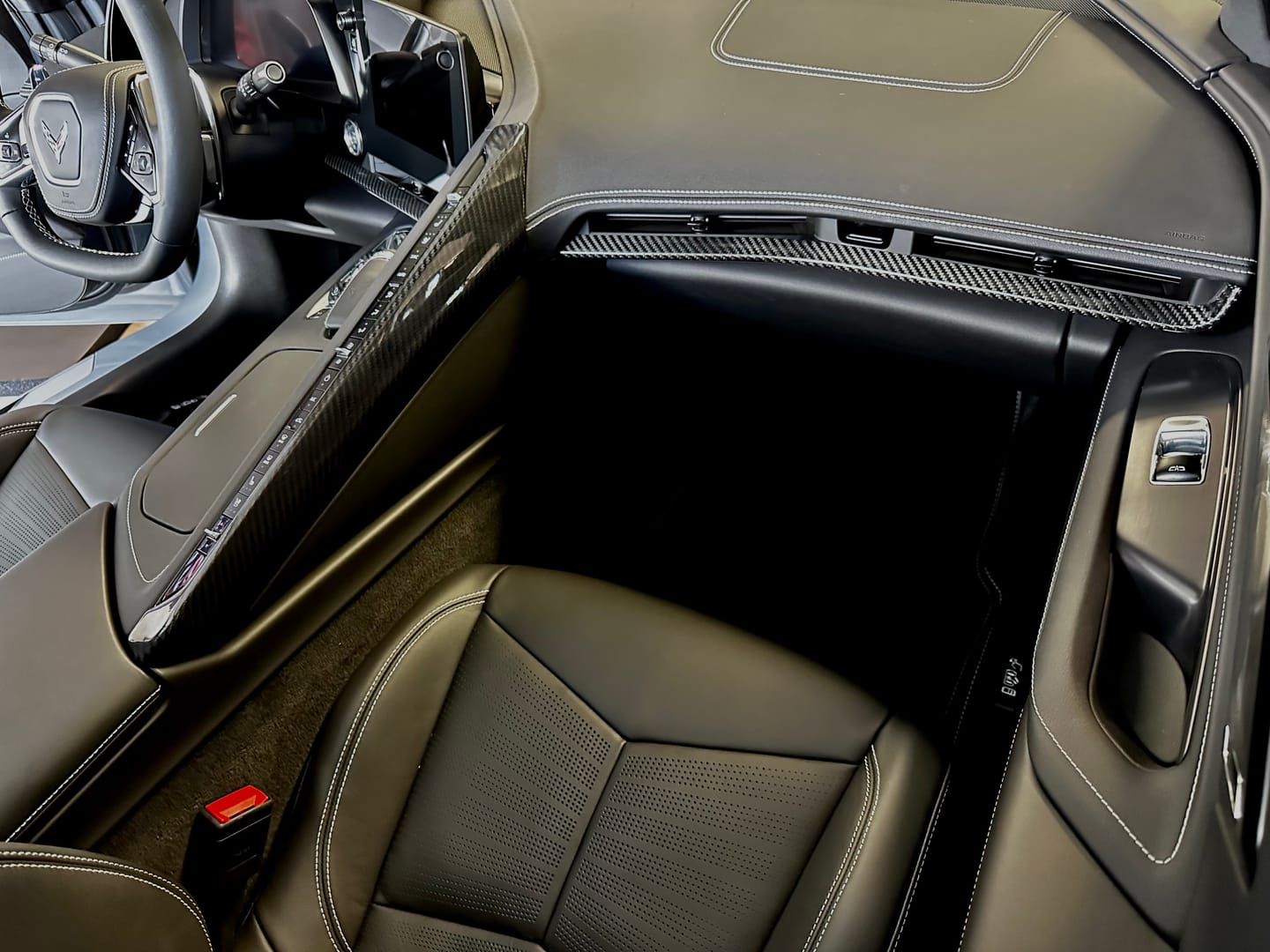 Customer photo review of C8 2020+ Corvette Carbon Fiber Steering Wheel Airbag Chrome Trim Delete Cover