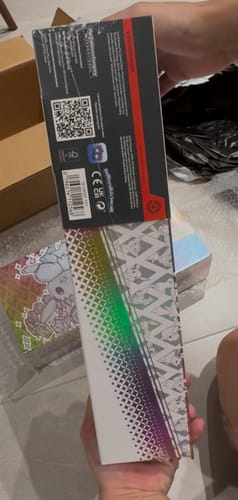 Customer photo review of Pokemon Prismatic Evolutions Super Premium Collection
