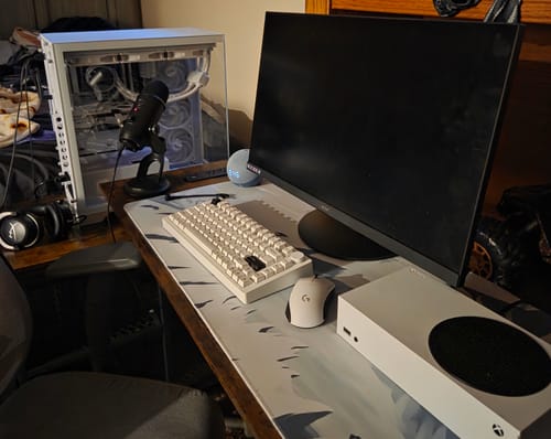 Customer photo review of Avalanche Mousepad