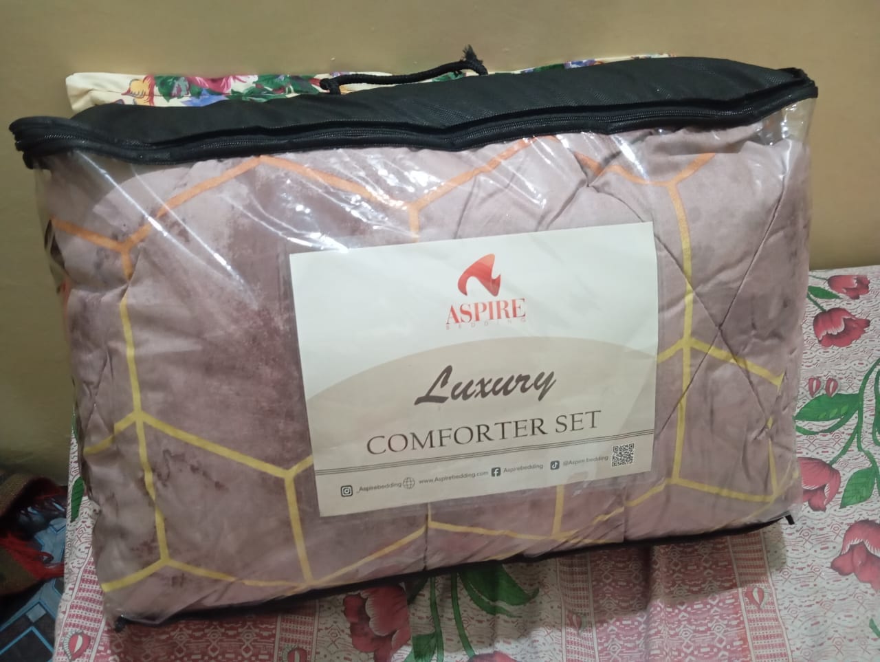Customer photo review of Cloudwhisper Comforter Set- 7 Pcs