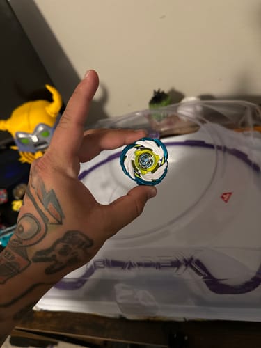 Customer photo review of [Pre-Order Lot 3 ETA September] Takara Tomy Beyblade X CX-07 Starter PegasusBlast ATr