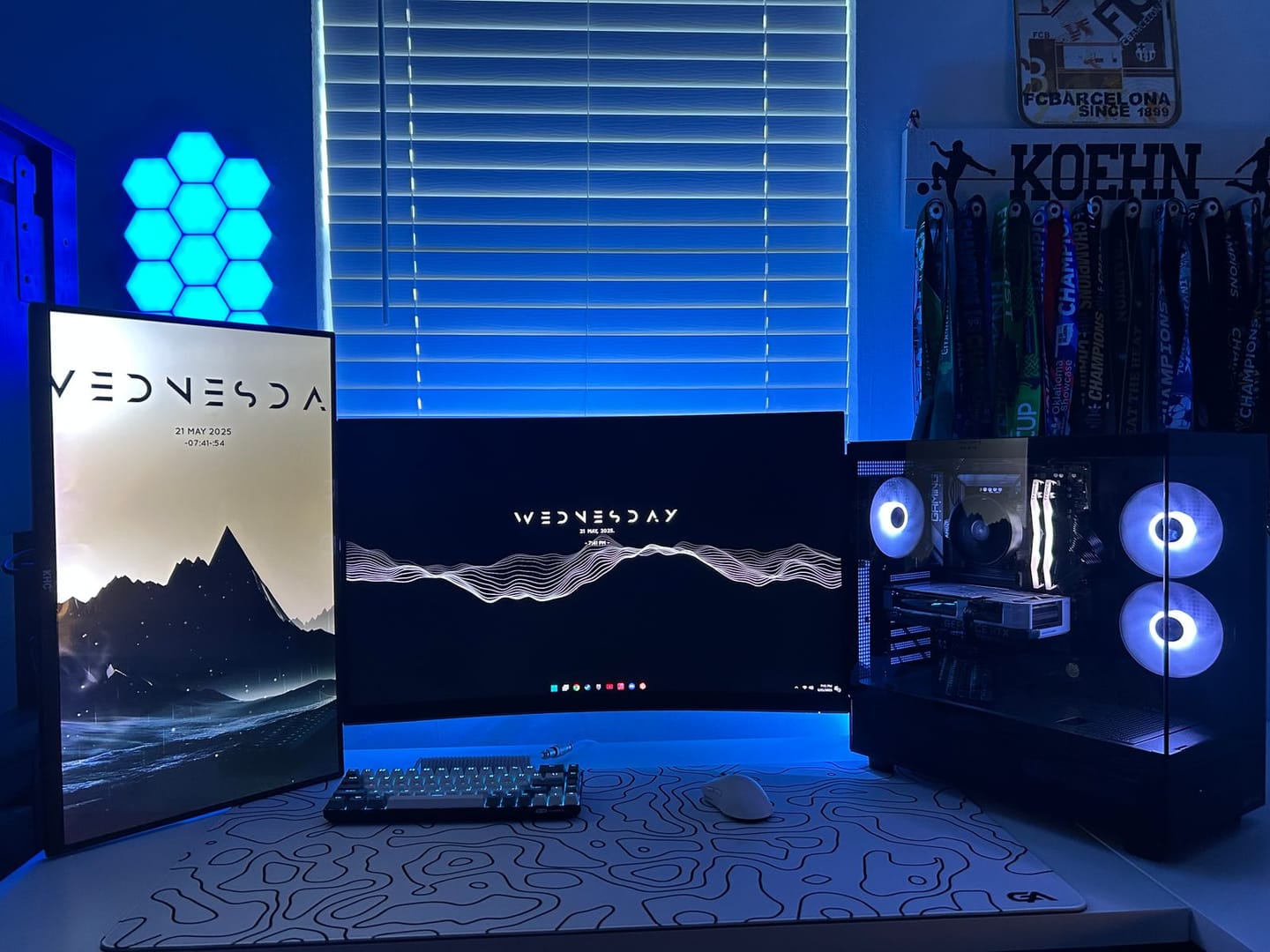 Customer photo review of White Topo Mousepad