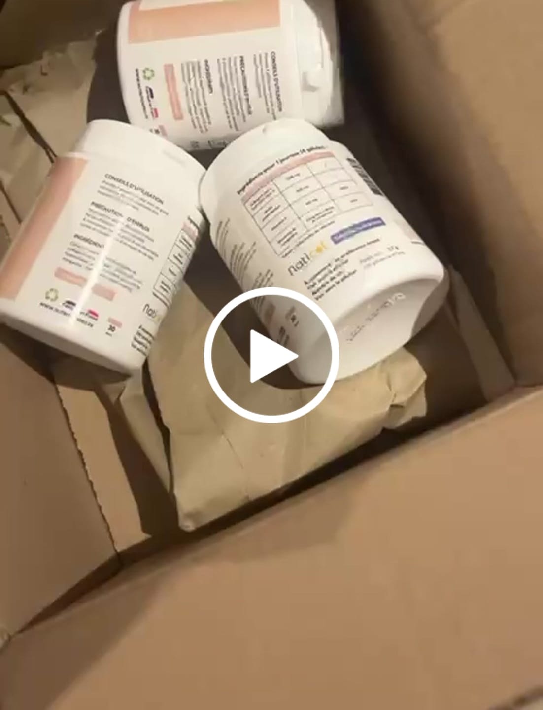 Customer video review of COLLAGÈNE MARIN HYDROLYSÉ / ACIDE HYALURONIQUE - 120 GÉLULES