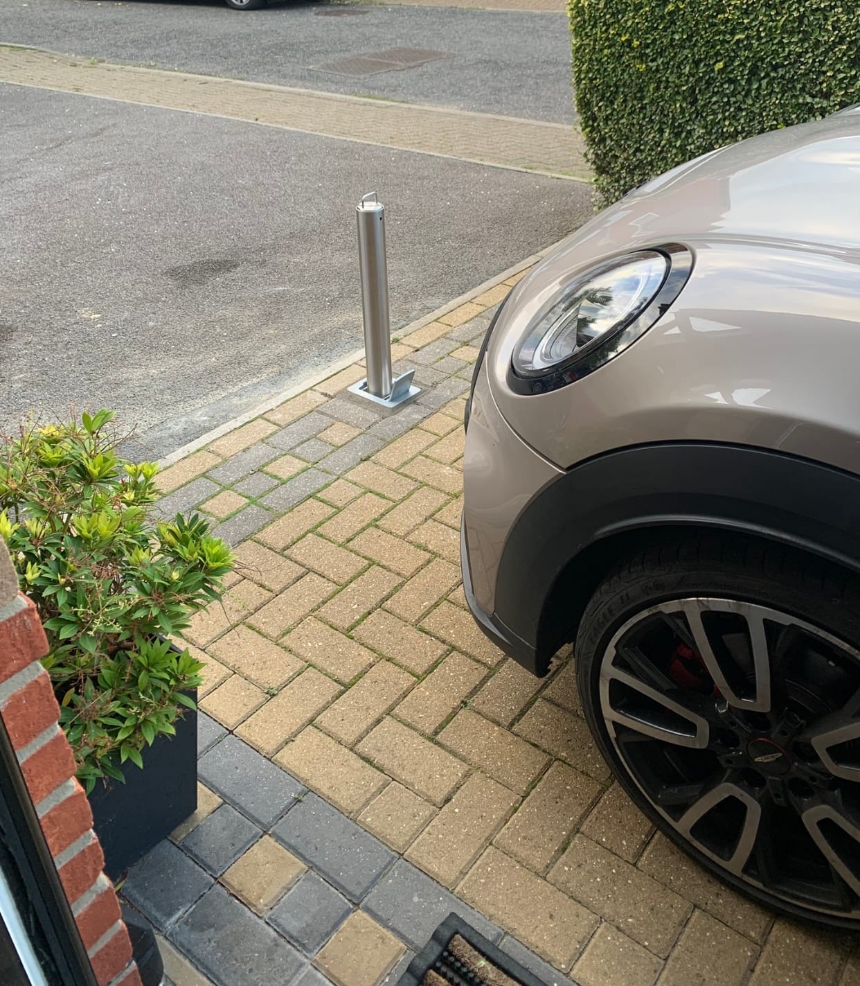 Customer photo review of RD4S Telescopic Bollard