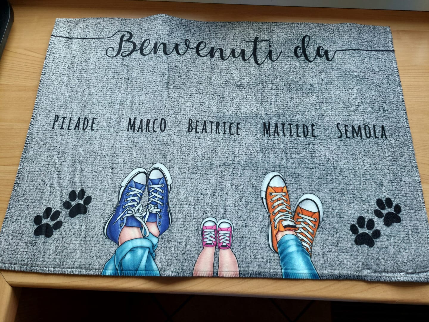 Customer photo review of Scarpe e zampe - Zerbino personalizzato