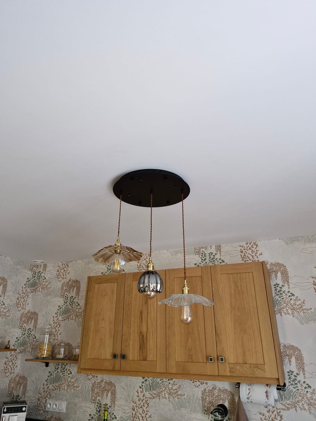 Customer photo review of Socle de plafond rond pour suspensions multiples