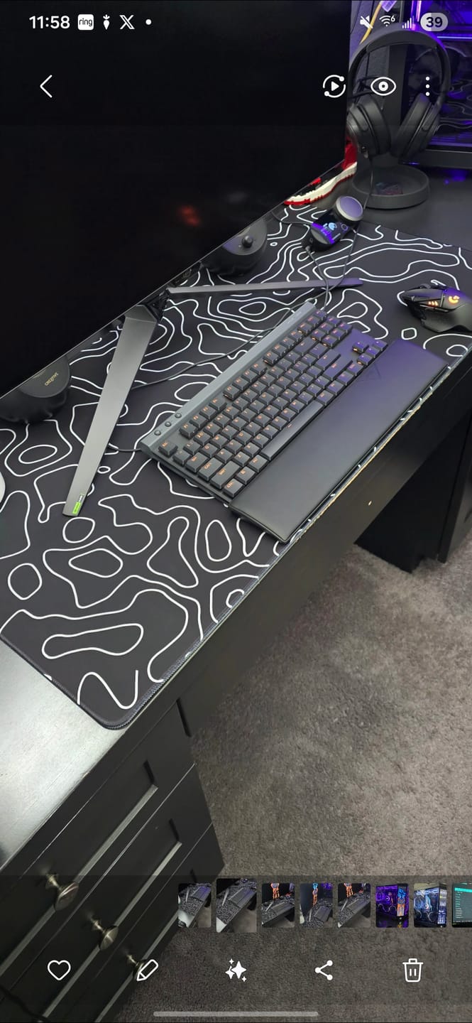 Customer photo review of Black Topo Mousepad
