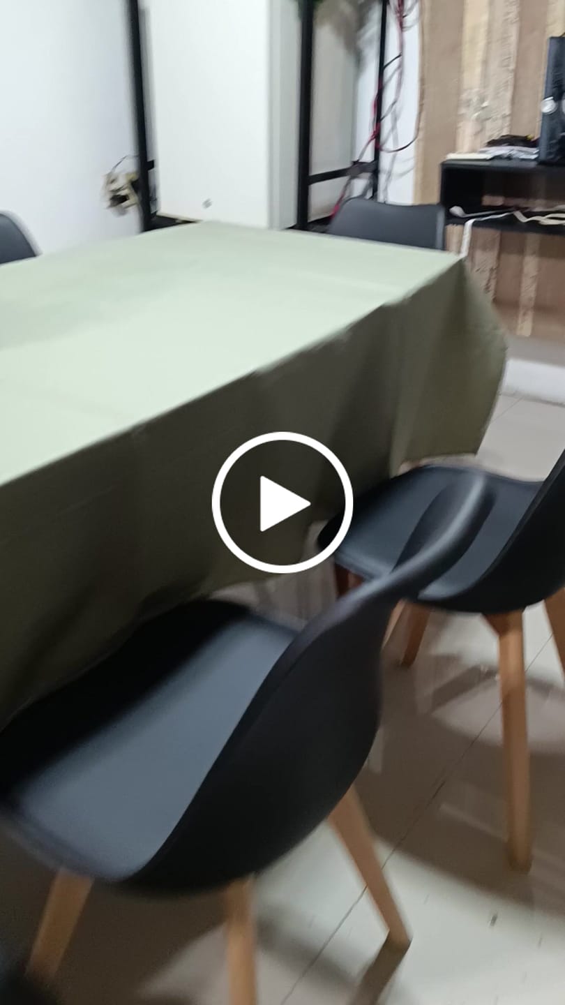 Customer video review of Silla Tipo Eames Acolchonada Madera Comedor Excelente