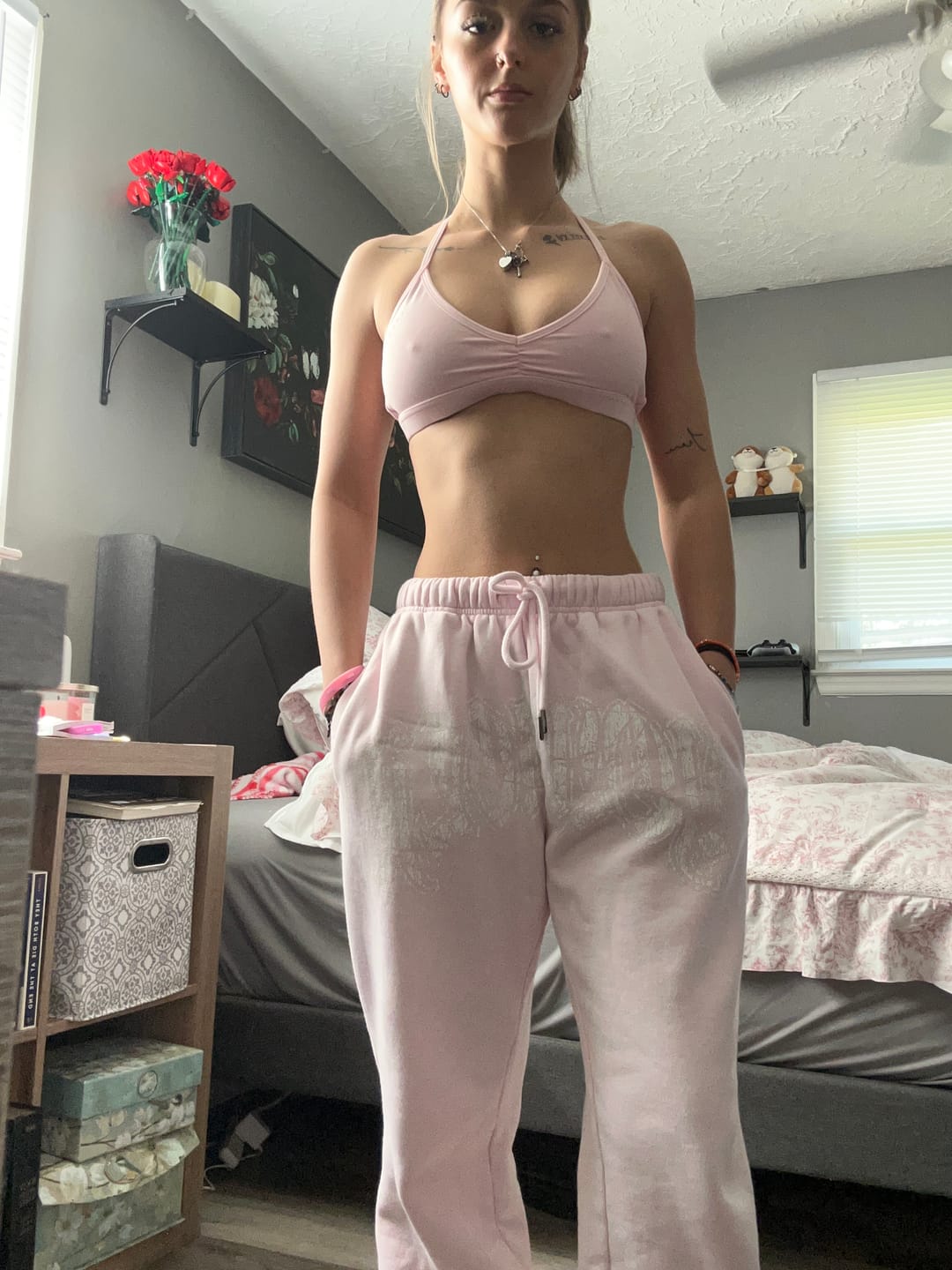 Customer photo review of W257 My eyes are up here Jogger