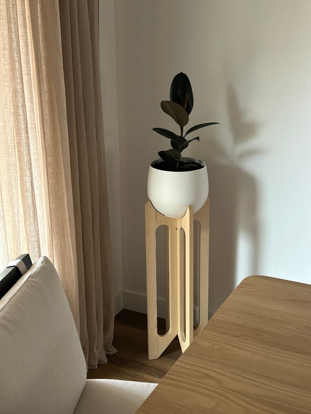 Customer photo review of Arches Plant Stand + Pot