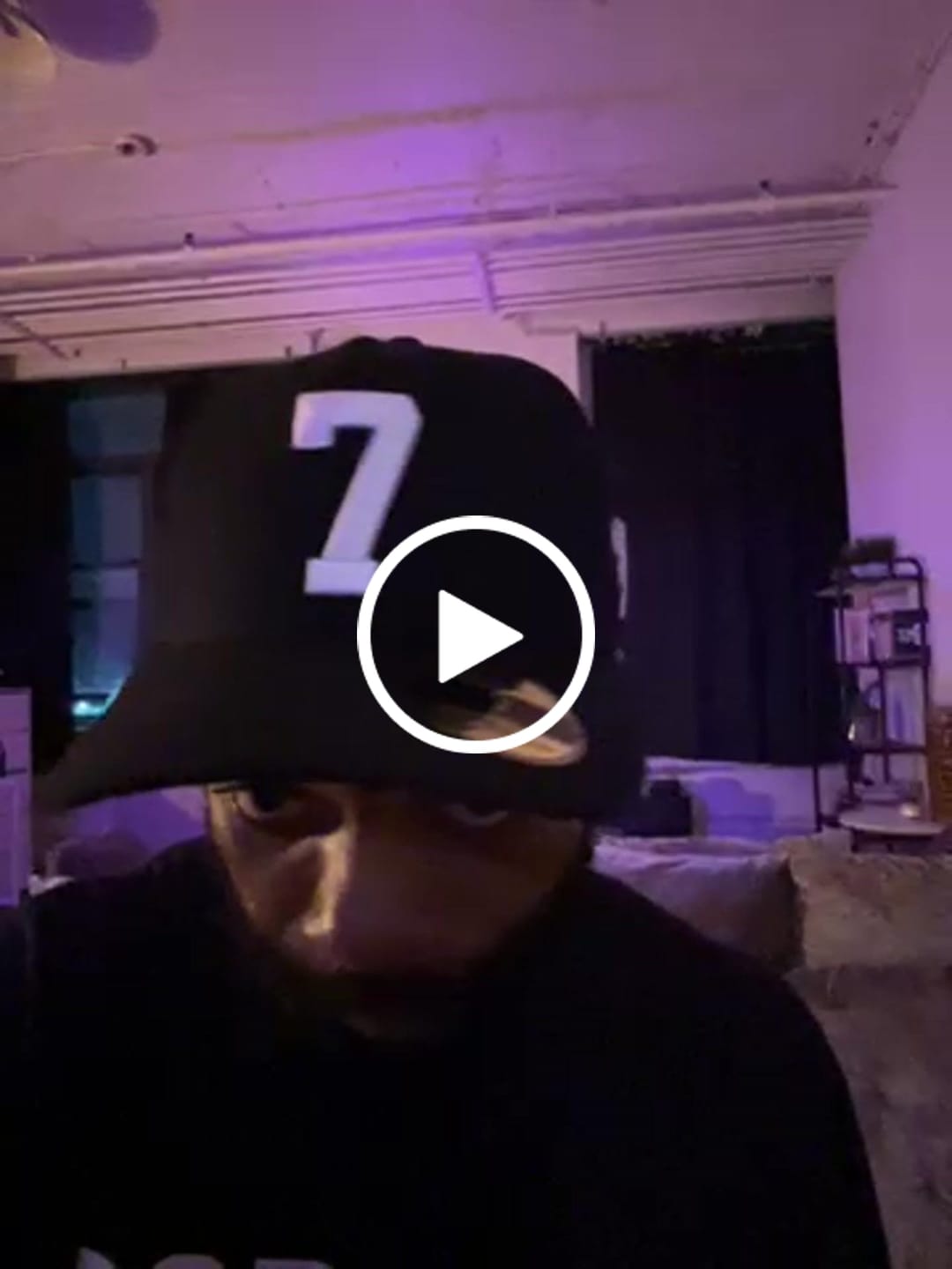 Customer video review of ‘7’ Premium Wool Blend SnapBack - Black/White