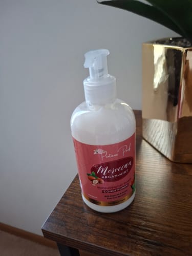 Customer photo review of New! |CONDITIONER| All Natural Moroccan-Mint Hair Growth Conditioner