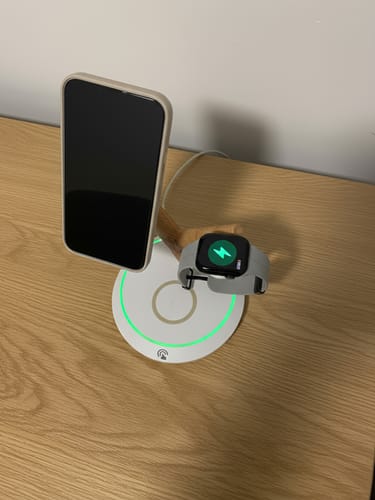 Customer photo review of 3 in 1 MagSafe Charge Tree