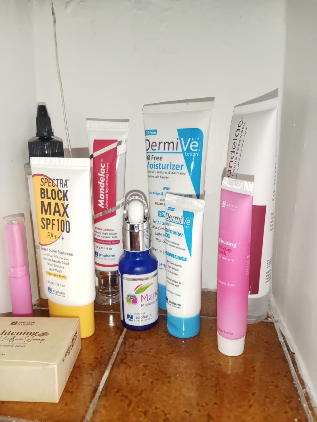 Customer photo review of MandelAC Cream