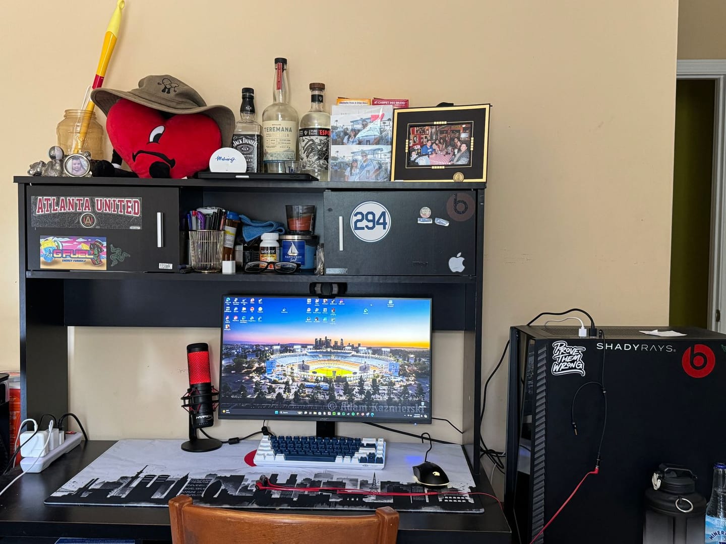 Customer photo review of Tokyo Skyline Mousepad