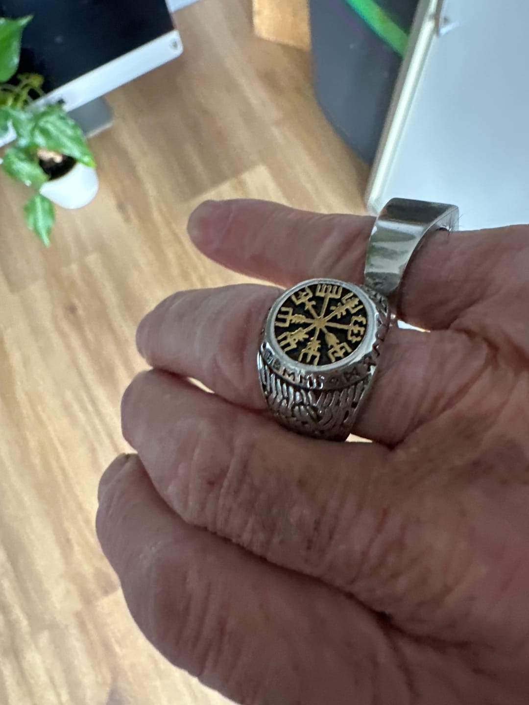 Customer photo review of VIKINGS. - GOLD