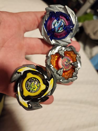 Customer photo review of [Pre-Order Lot 2 ETA September] Takara Tomy Beyblade X UX-15 SharkScale Deck Set