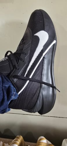 Customer photo review of Nike Men's G.T. Jump Academy EP Basketball Shoes