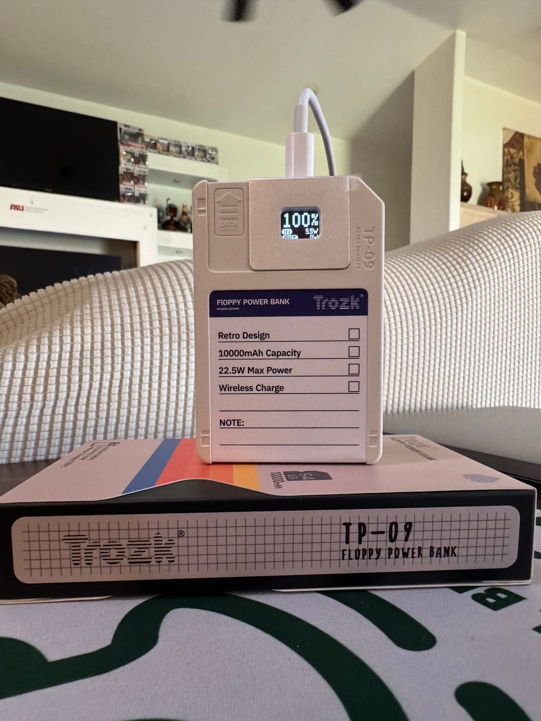 Customer photo review of Trozk Floppy Magnetic Power Bank 10000mAh PD22.5W with storage