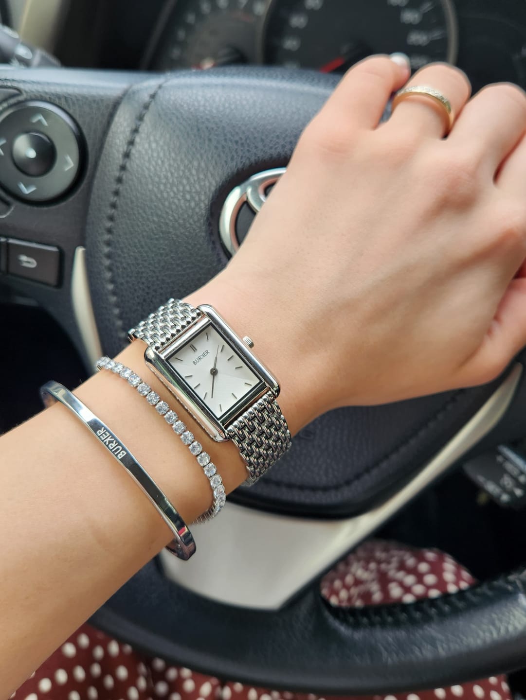 Customer photo review of Olivia Silver