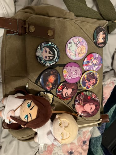 Customer photo review of Alien Stage Drowing Bloom Series Badge Set