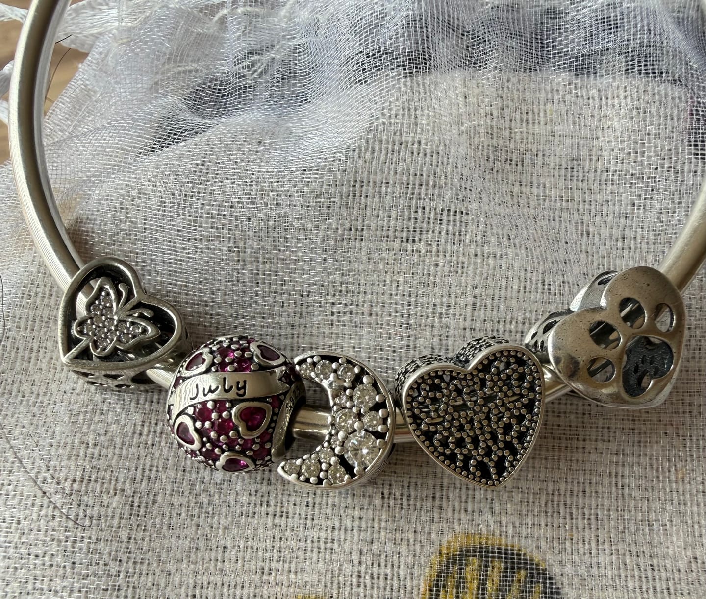 Customer photo review of Pulsera Luna Llena