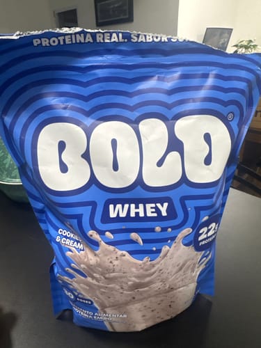 Customer photo review of BOLD WHEY COOKIES & CREAM (900g)