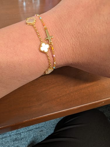 Customer photo review of My Small Circle Of Female Friends Cross Bracelet