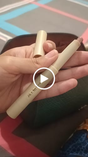 Customer video review of SOMBRAS CREMOSAS EN BARRA