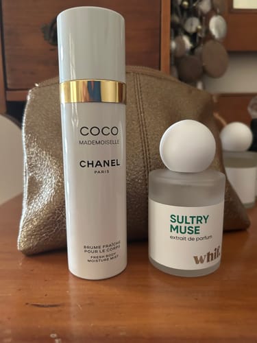 Customer photo review of Sultry Muse