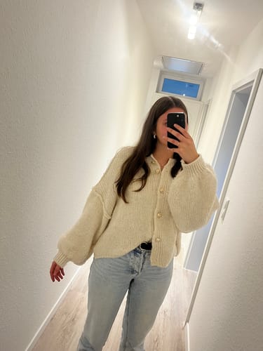 Customer photo review of Emelie Strickjacke - Creme