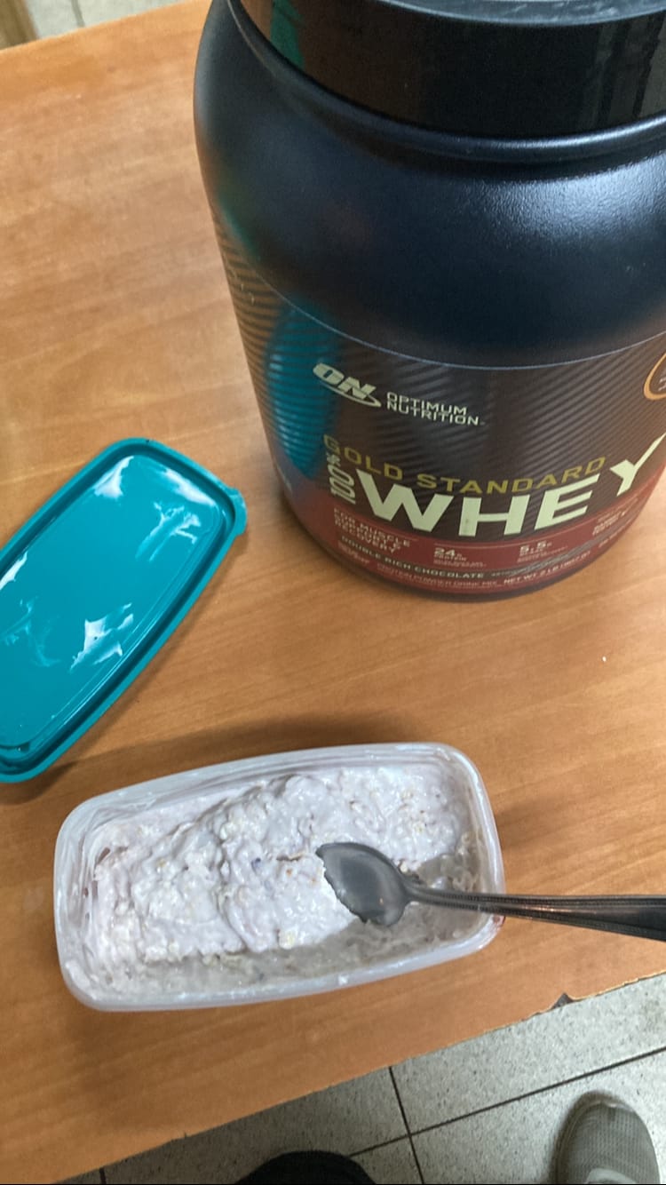 Customer photo review of 100% Whey Protein Gold Standard 2 lbs